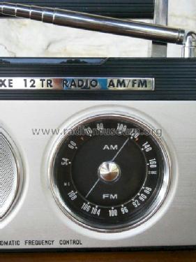 Sonata Deluxe 12 TR Radio AM/FM SF2201; Unknown - CUSTOM (ID = 1080238) Radio