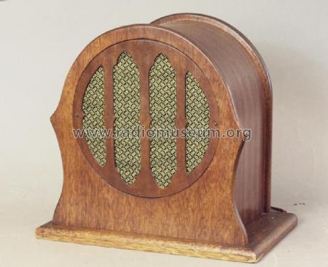 Reed Speaker in Cabinet ; Unknown to us - (ID = 2707262) Speaker-P