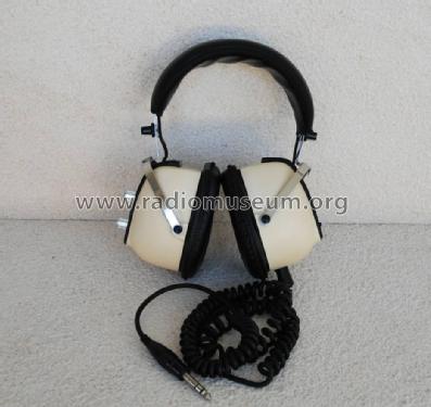 Stereo Headphone & Radio RH-1300; Unknown - CUSTOM (ID = 1747839) Radio