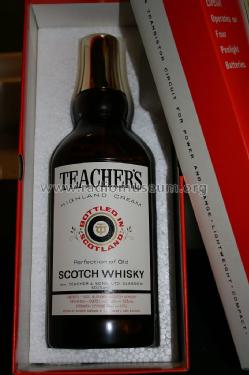 Teachers Highland Cream Whiskey ; Unknown - CUSTOM (ID = 1414661) Radio