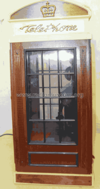 Telephone Booth - Telefonzelle - Telephone Cabin - Phone Box GO AM/FM Classic Lighted Radio; Unknown to us - (ID = 2761274) Radio