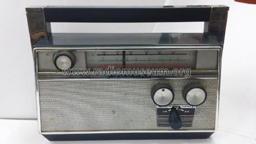 Gosta ; Unknown Europe (ID = 1889438) Radio