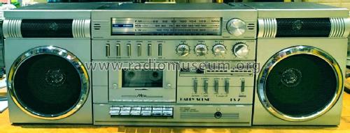 3 Band Stereo Radio Cassette Recorder Happy Sound DS7; Unknown to us - (ID = 3091818) Radio