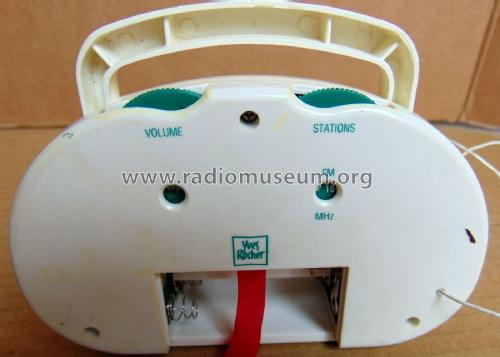 Compact Radio FM Yves Rocher ; Unknown to us - (ID = 2771557) Radio