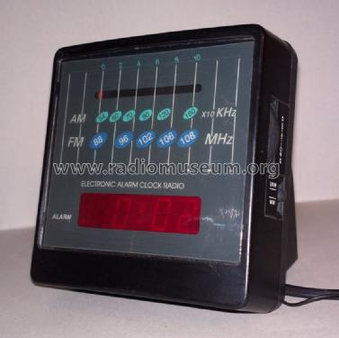Electronic Alarm Clock Radio ART.Nr: 401 247 MAT. Nr. 1164 00280; Unknown to us - (ID = 1561820) Radio