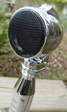 Microphone AM/FM Radio Classic Tunes by Jerdon ; Unknown to us - (ID = 1391284) Radio