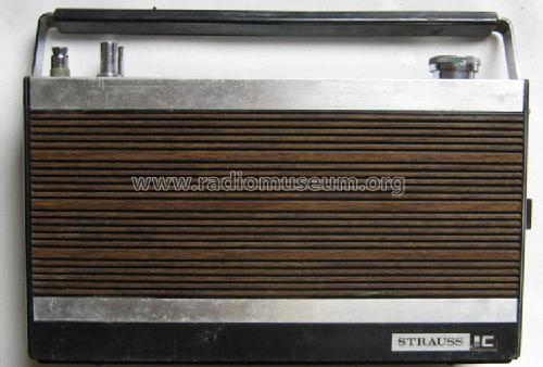 Strauss IC ; Strauss brand (ID = 768388) Radio