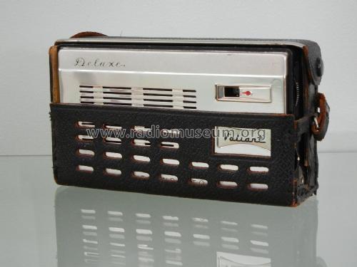 Deluxe 8 Transistor TR-835 ; Valiant Watch Ltd.; (ID = 2921388) Radio