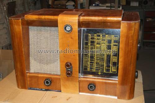 VEF Luxus M-1357; VEF Radio Works (ID = 1372829) Radio