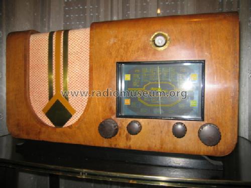 U705; Voxazur marque, (ID = 425189) Radio