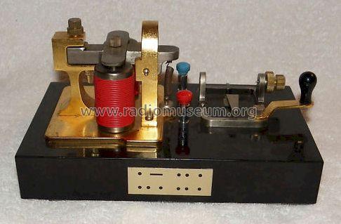 Telegraphic Key Transistor Radio ; WACO; Japan (ID = 983630) Radio