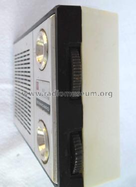 Standard SR-F405L; Standard Radio Corp. (ID = 1702292) Radio