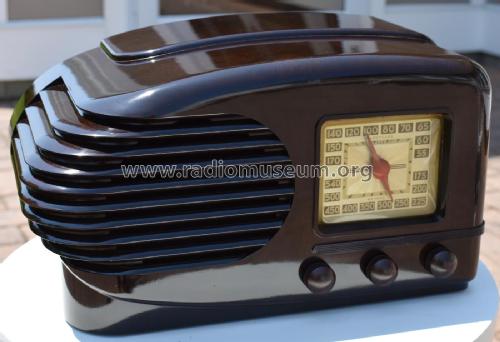 Troubador 2-533 Ch= 2-53; Warwick Mfg. Corp., (ID = 2392958) Radio