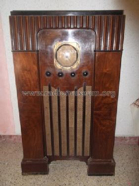 27D5 7D; Wells-Gardner & Co.; (ID = 1635253) Radio