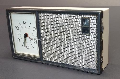 Clock Transistor Radio Six Transistor; Westclox General (ID = 2811883) Radio