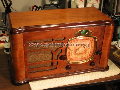 D724 Truetone ; Western Auto Supply (ID = 870019) Radio