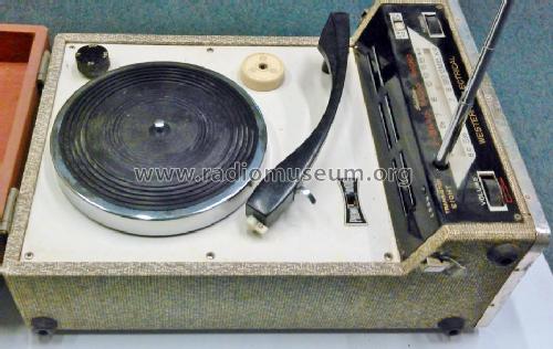 Fountain 2 Band Radio Phono ; Western Electric (ID = 1845391) Radio