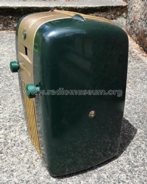 'Little Jewel' 'Refrigerator' H-124; dark green; Westinghouse El. & (ID = 2129113) Radio