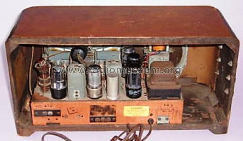 WR272; Westinghouse El. & (ID = 534064) Radio