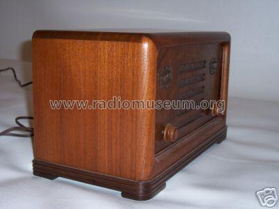 706 Ch= 2052; Zenith Radio Corp.; (ID = 129393) Radio