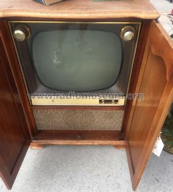 B2335RU Ch= 19B20U; Zenith Radio Corp.; (ID = 2471674) Television