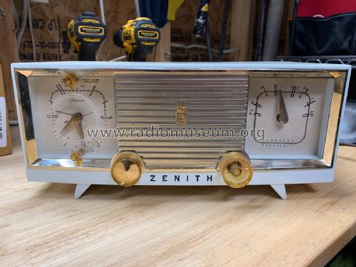 B516W 'The Deluxe' Ch= 5A09; Zenith Radio Corp.; (ID = 2661389) Radio