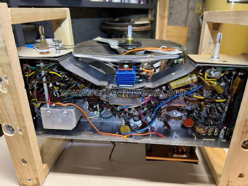 C835R 'The Super Symphonaire' Ch= 8C01; Zenith Radio Corp.; (ID = 3017923) Radio