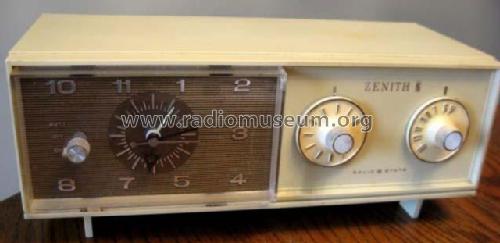 E210P ; Zenith Radio Corp.; (ID = 1998455) Radio