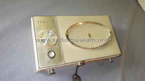 J512W Executive Ch= 5J13; Zenith Radio Corp.; (ID = 2407473) Radio