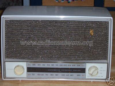 L724C Ch= 7L02; Zenith Radio Corp.; (ID = 268923) Radio