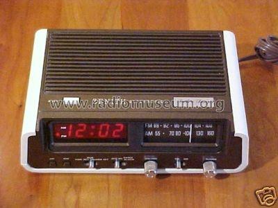 R445; Zenith Radio Corp.; (ID = 2156177) Radio