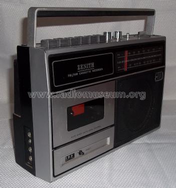 R90 FM/AM Cassette Recorder ; Zenith Radio Corp.; (ID = 2710989) Radio