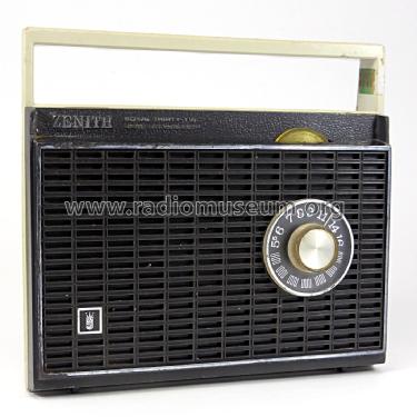 Royal 32C ; Zenith Radio Corp.; (ID = 2253086) Radio