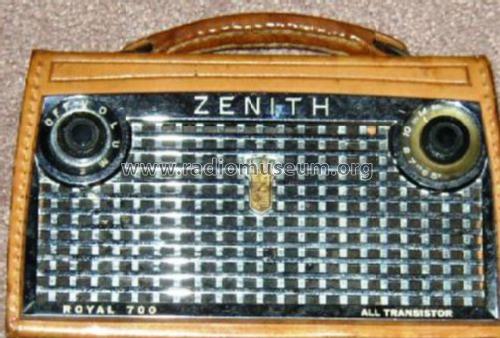 Royal 700L Ch= 7AT43; Zenith Radio Corp.; (ID = 124370) Radio