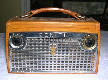 Royal 700L Ch= 7AT43; Zenith Radio Corp.; (ID = 1069462) Radio