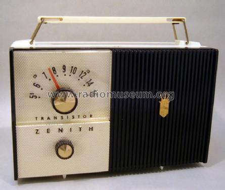 Royal 900 ; Zenith Radio Corp.; (ID = 256964) Radio