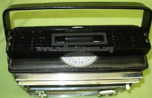 Royal 97 Super Navigator Direction Finder ; Zenith Radio Corp.; (ID = 521232) Radio