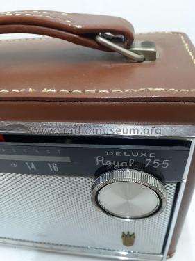 Royal Deluxe 755G Ch=8GT41Z2; Zenith Radio Corp.; (ID = 2830729) Radio