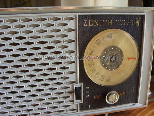 T325W Ch= 7M05; Zenith Radio Corp.; (ID = 1234788) Radio