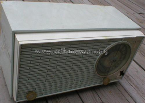 X316B Ch= 7N02; Zenith Radio Corp.; (ID = 1840651) Radio