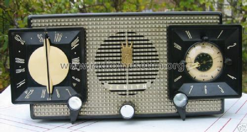 Doublet ID = 82321 ; Zenith Radio Corp.; (ID = 271872) Radio