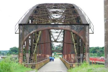 Cameroon: Pont allemand d'Édéa - Brücke von Edea in Edéa