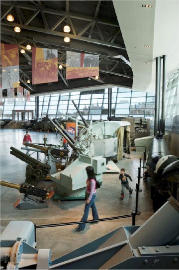 Canada: Canadian Museum of War (CWM) - Musée canadien de la guerre à K1A 0M8 Ottawa