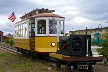 Canada: Waterfront Trolley in Y1A 5G5 Whitehorse