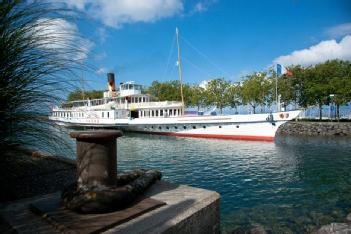 Switzerland: Belle Epoque - Schaufelraddampfer Rhône in 1007 Lausanne