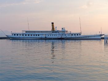 Switzerland: Belle Epoque - Schaufelradschiff Helvétie in 1007 Lausanne