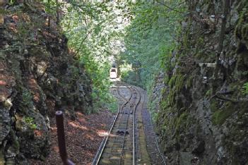 Switzerland: Drahtseilbahn Interlaken-Heimwehfluh in 3800 Interlaken