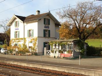 Switzerland: Historisches Stellwerk am Bahnhof Bollingen in 8715 Bollingen