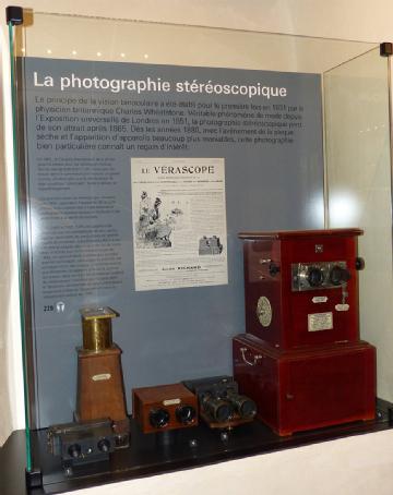 Switzerland: Le Musée suisse de l’appareil photographique - Schweizer Kameramuseum in 1800 Vevey