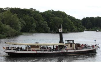 Allemagne: Dampfschlepper Gustav à 14467 Potsdam